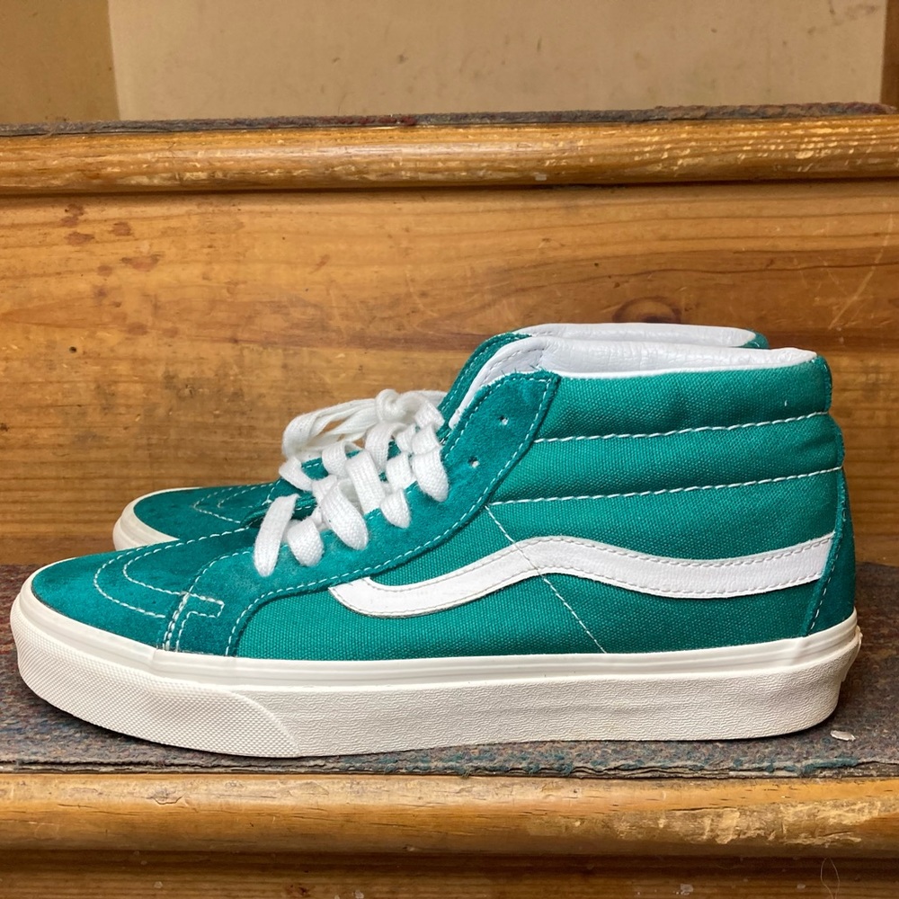Vans Mens Mid Shoes